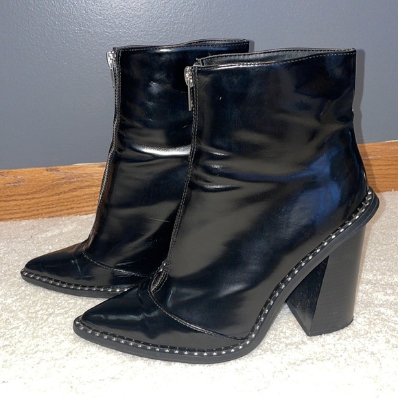 Steve Madden Shoes - Steve Madden Dominate Chunky Heel Studded Boots